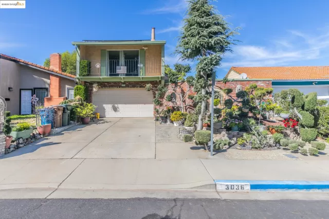 MLS: 41087914 Condo For Sale