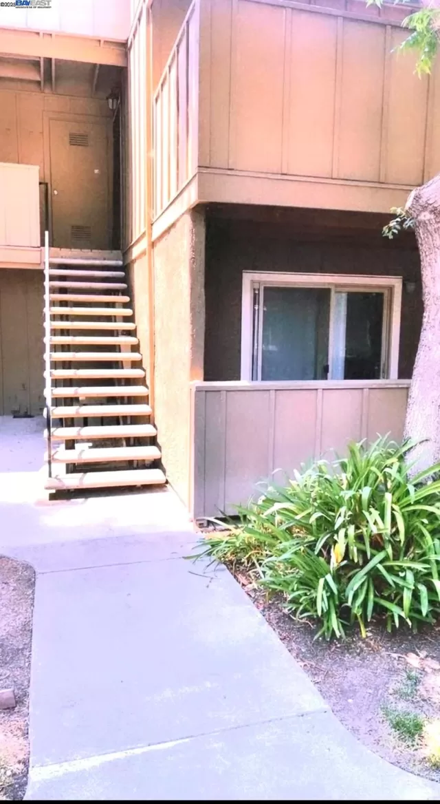 MLS: 41088047 Condo For Sale