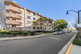 More Details about MLS # 41088704 : 1400 CARPENTIER ST # 420