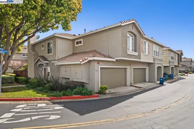 MLS: 41088789 Condo For Sale