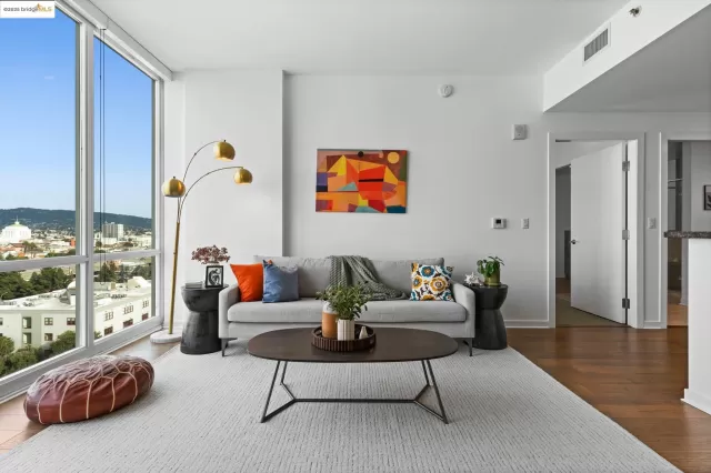 MLS: 41088796 Condo For Sale