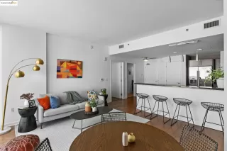 Photo #5: 41088796 Listing