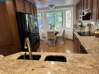 Photo #5: 41088919 Listing