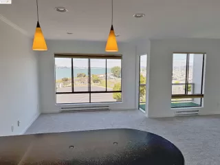 Photo #5: 41088999 Listing