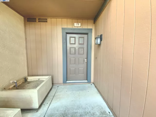 MLS: 41089070 Condo For Sale
