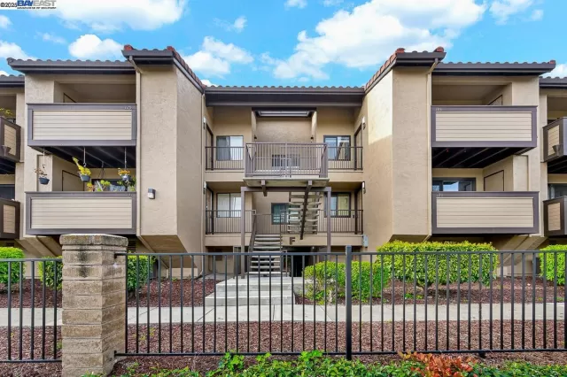 MLS: 41089130 Condo For Sale