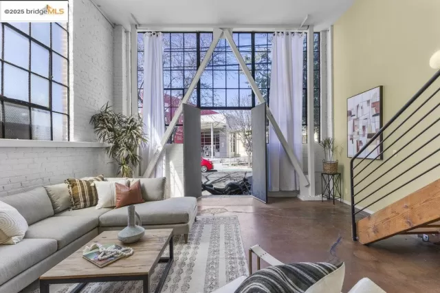 MLS: 41089436 Condo For Sale