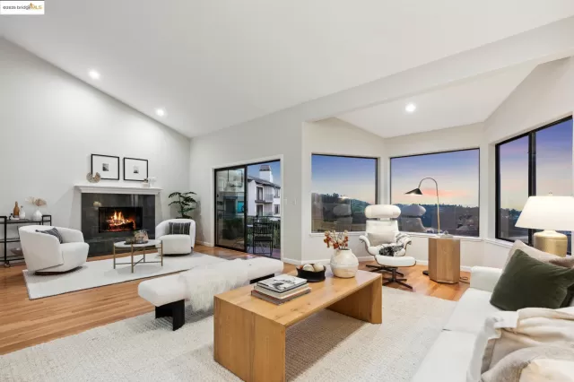 MLS: 41089453 Condo For Sale