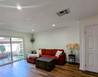 Photo #2: 41089457 Listing