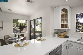 Photo #6: 41089494 Listing