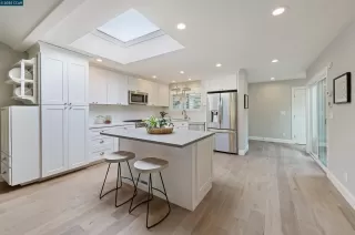 Photo #5: 41089535 Listing
