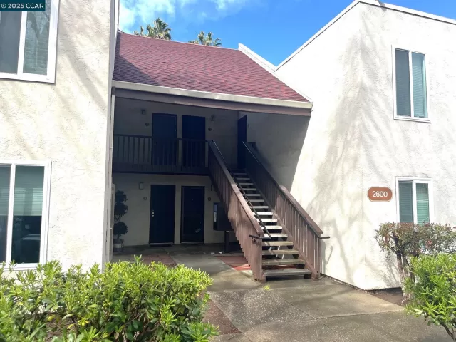 MLS: 41089577 Condo For Sale