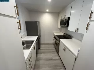 Photo #5: 41089577 Listing