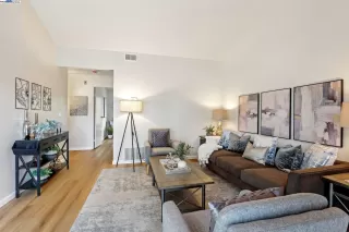 Photo #5: 41089648 Listing 