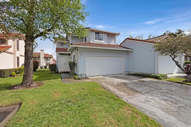 MLS: 41089689 Condo For Sale