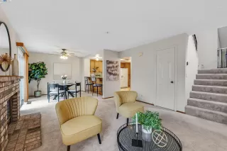 Photo #5: 41089689 Listing