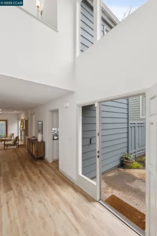 Photo #2: 41089701 Listing