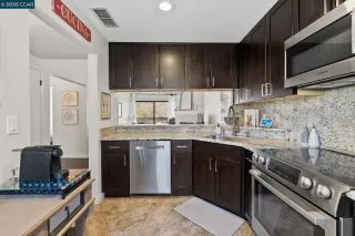Photo #6: 41089892 Listing