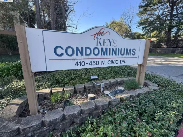 MLS: 41089900 Condo For Sale