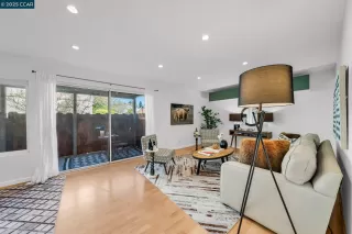 Photo #2: 41089906 Listing