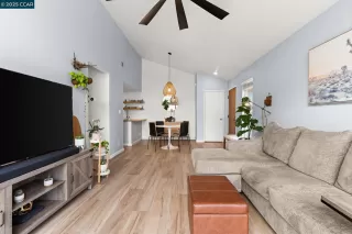 Photo #4: 41089923 Listing