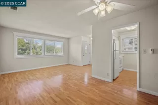 Photo #6: 41089956 Listing