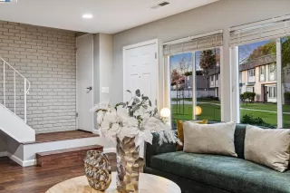 Photo #4: 41090006 Listing 