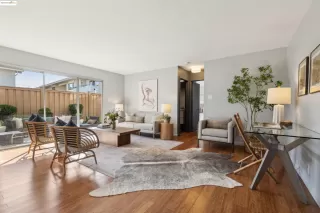 Photo #3: 41090016 Listing