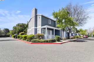 Photo #2: 41090023 Listing