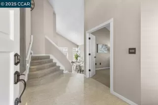 Photo #5: 41090028 Listing 