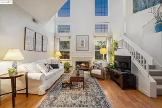 More Details about MLS # 41090032 : 2316 DOLPHIN DR