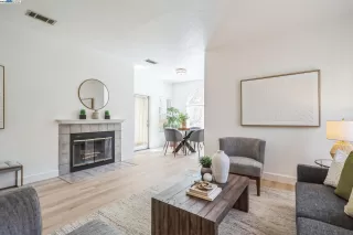 Photo #3: 41090101 Listing