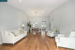 Photo #4: 41090117 Listing