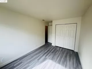 Photo #6: 41090171 Listing