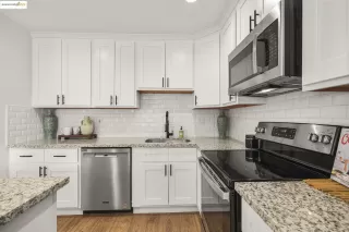 Photo #6: 41090174 Listing