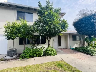 Photo #1: 41090175 Listing