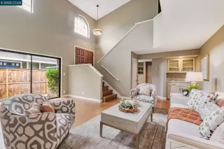 Photo #6: 41090197 Listing