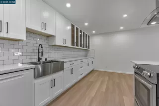 More Details about MLS # 41090198 : 1305 BOULEVARD WAY # 314