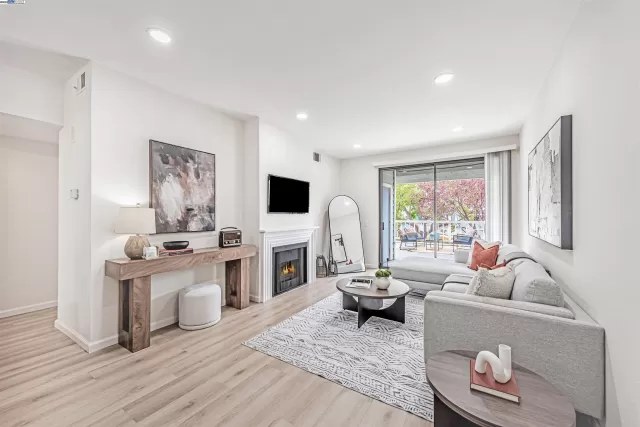 MLS: 41090237 Condo For Sale