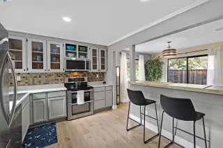 Photo #6: 41090253 Listing