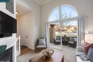 Photo #4: 41090300 Listing