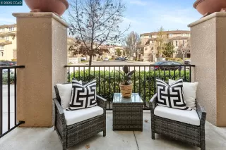 Photo #5: 41090300 Listing