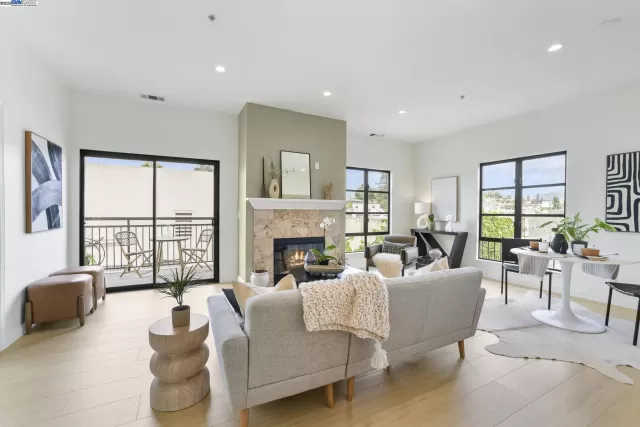 MLS: 41090400 Condo For Sale