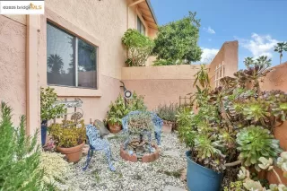 Photo #2: 41090408 Listing