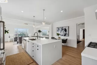 More Details about MLS # 41090426 : 244 LAKESIDE DRIVE # 21