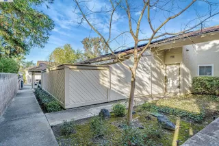 More Details about MLS # 41090427 : 477 VINEYARD PL # C