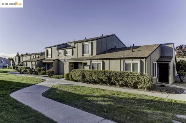 MLS: 41090506 Condo For Sale