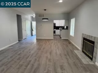 Photo #4: 41090509 Listing