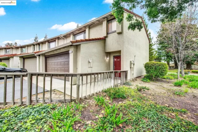 MLS: 41090535 Condo For Sale