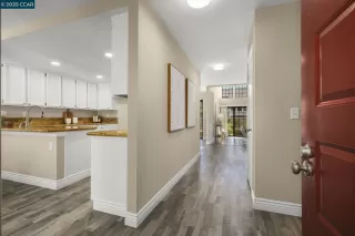 Photo #5: 41090584 Listing